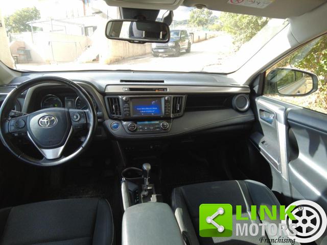 TOYOTA RAV 4 usata, con Sistema di navigazione