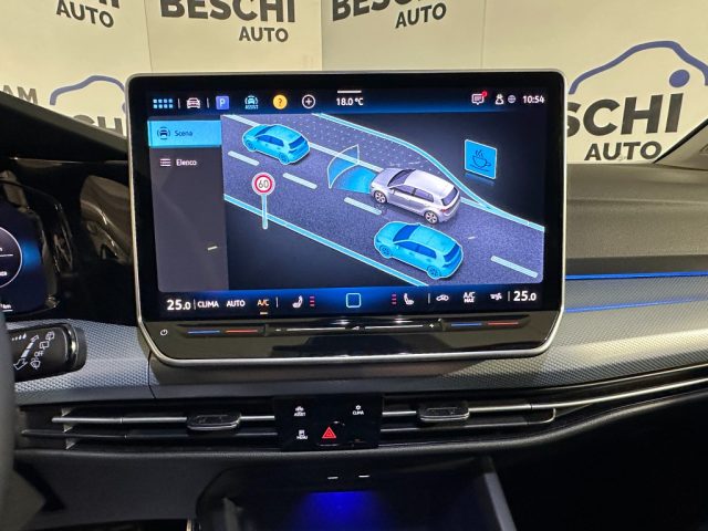 VOLKSWAGEN Golf usata, con Controllo automatico clima