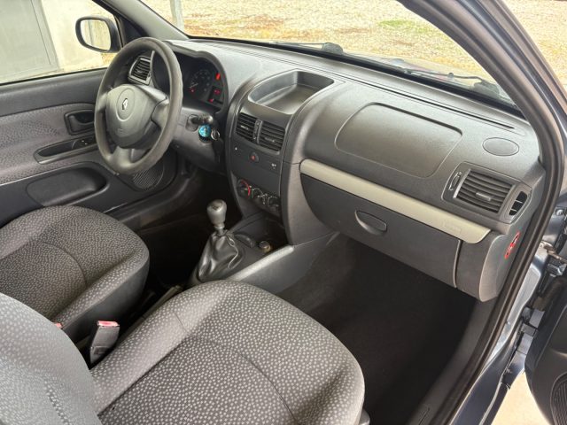RENAULT Clio usata, con Autoradio digitale