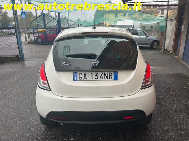 LANCIA Ypsilon usata, con Autoradio