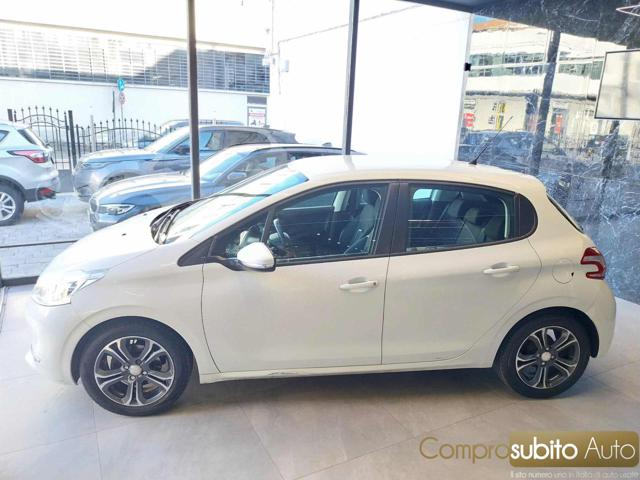 PEUGEOT 208 usata, con Climatizzatore