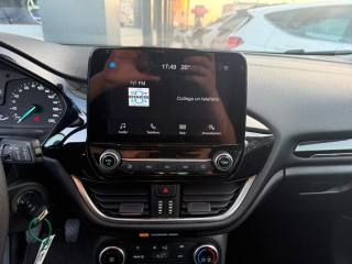 FORD Fiesta usata, con Bluetooth