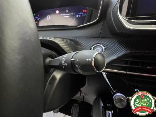 PEUGEOT 208 usata, con Sensori di parcheggio posteriori