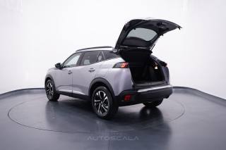 PEUGEOT 2008 usata, con Airbag testa