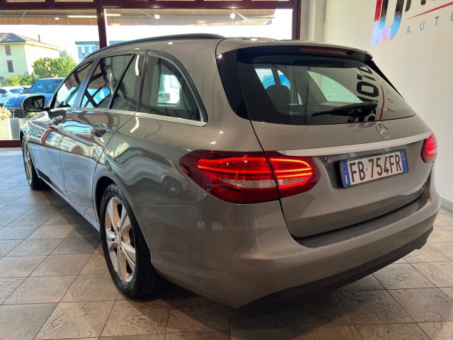 MERCEDES-BENZ C 200 usata, con Chiusura centralizzata