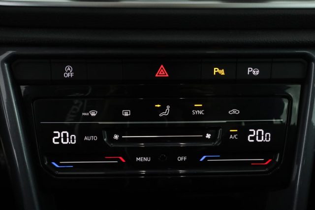 VOLKSWAGEN T-Roc usata 11