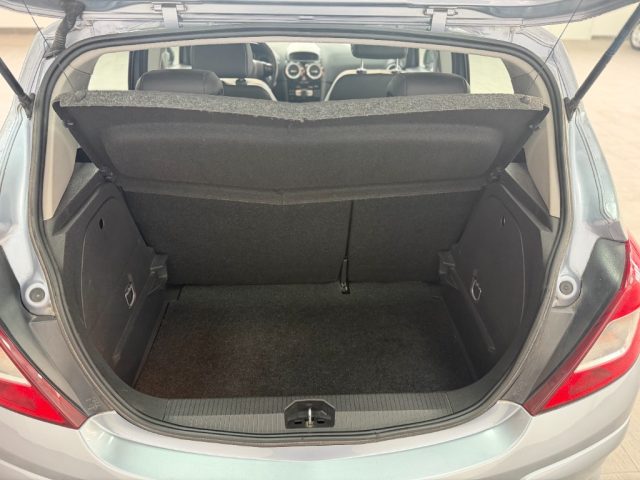 OPEL Corsa usata, con Servosterzo
