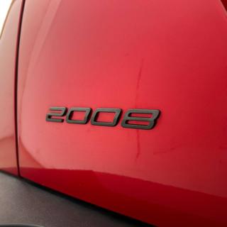 PEUGEOT 2008 usata, con Specchietti laterali elettrici