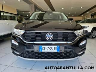 VOLKSWAGEN T-Roc usata, con Leve al volante