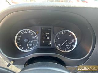 MERCEDES-BENZ Vito usata 12