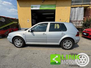 VOLKSWAGEN Golf usata, con Autoradio
