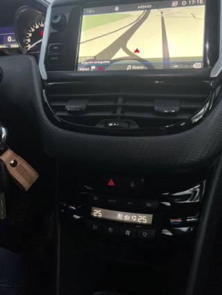 PEUGEOT 2008 usata, con Cerchi in lega