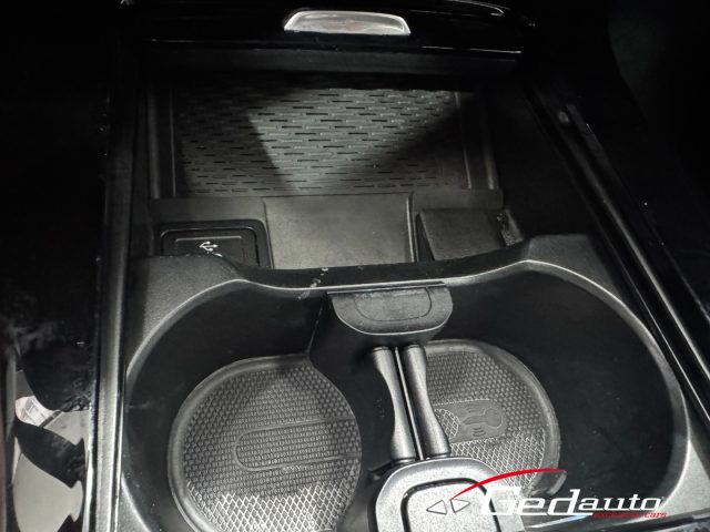 MERCEDES-BENZ A 180 usata, con Touch screen