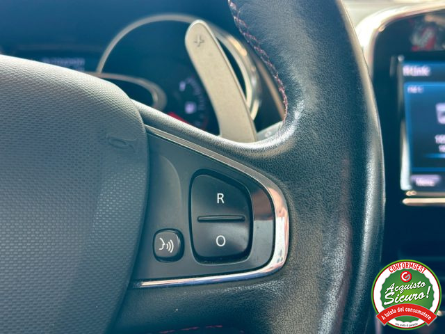 RENAULT Clio usata, con Sedili sportivi
