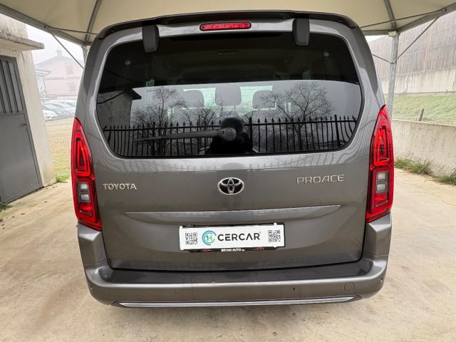 TOYOTA Proace City usata, con Autoradio