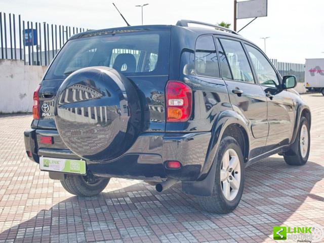 TOYOTA RAV 4 MY23 usata, con Autoradio