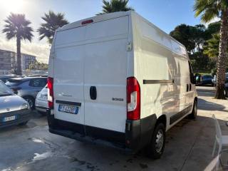 PEUGEOT Boxer usata, con Autoradio