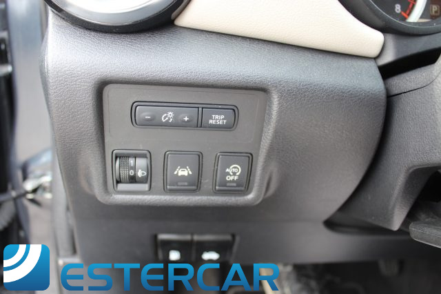 NISSAN Micra usata, con ESP