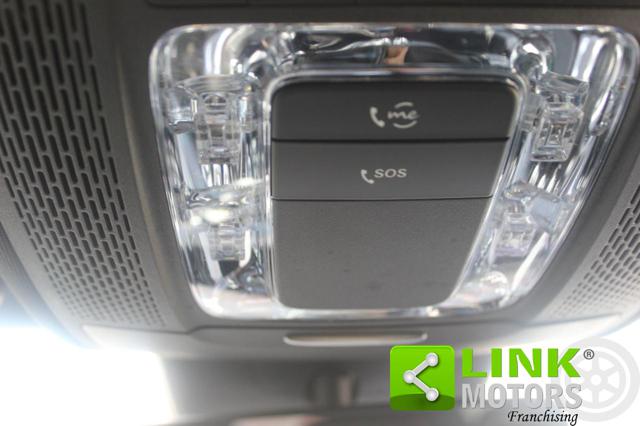 MERCEDES-BENZ CLA 180 usata, con Leve al volante