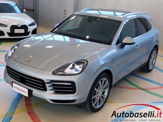 PORSCHE Cayenne usata, con MP3
