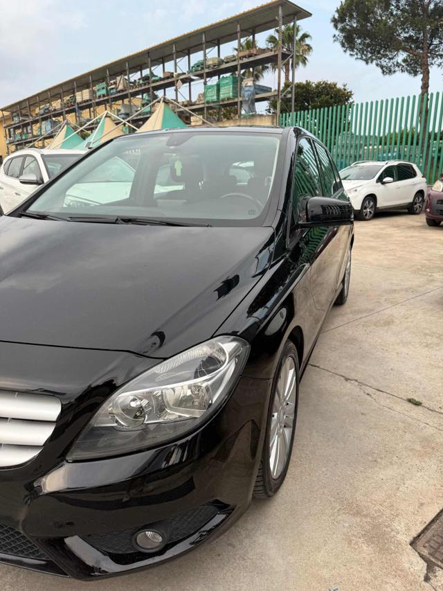 MERCEDES-BENZ B 180 usata, con Cerchi in lega