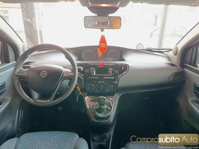 LANCIA Ypsilon usata, con ESP