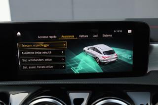 MERCEDES-BENZ CLA 220 usata, con Schermo multifunzione interamente digitale
