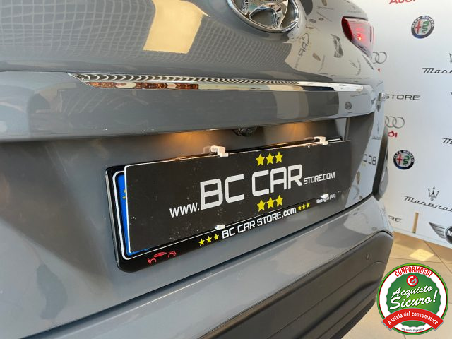 HYUNDAI Kona usata, con Bracciolo