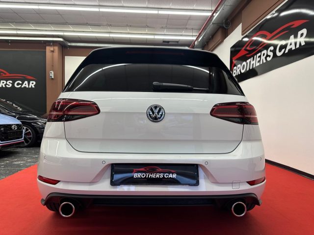 VOLKSWAGEN Golf GTI usata, con Autoradio