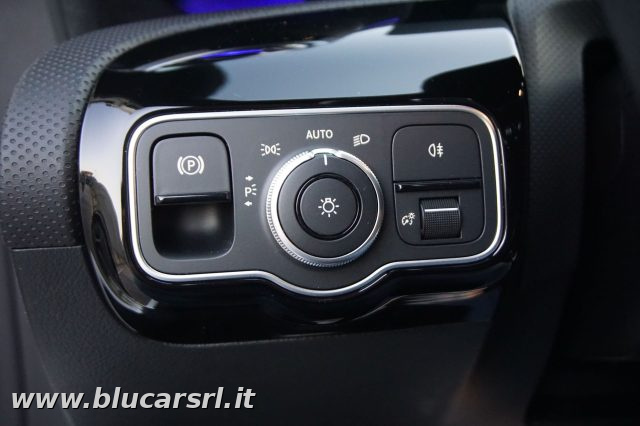 MERCEDES-BENZ CLA 220 usata 29