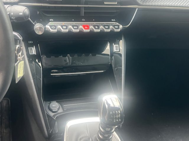 PEUGEOT 208 usata, con Autoradio digitale