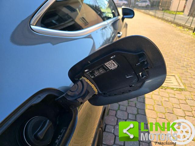 MERCEDES-BENZ C 200 usata, con Monitoraggio pressione pneumatici