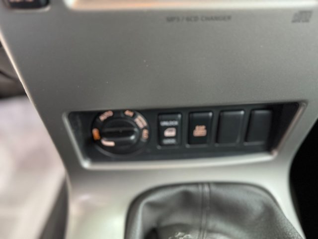 NISSAN Pathfinder usata, con Servosterzo