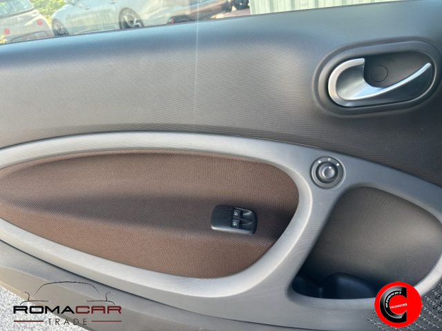 SMART ForTwo usata, con USB