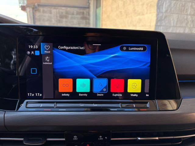 VOLKSWAGEN Golf usata, con Luci diurne LED
