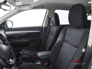 MITSUBISHI Outlander usata 8