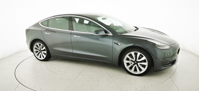 TESLA Model 3 usata, con Bracciolo