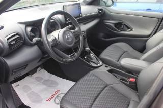 TOYOTA Yaris usata, con Bracciolo