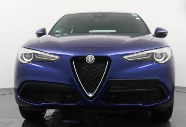 ALFA ROMEO Stelvio usata, con Cerchi in lega