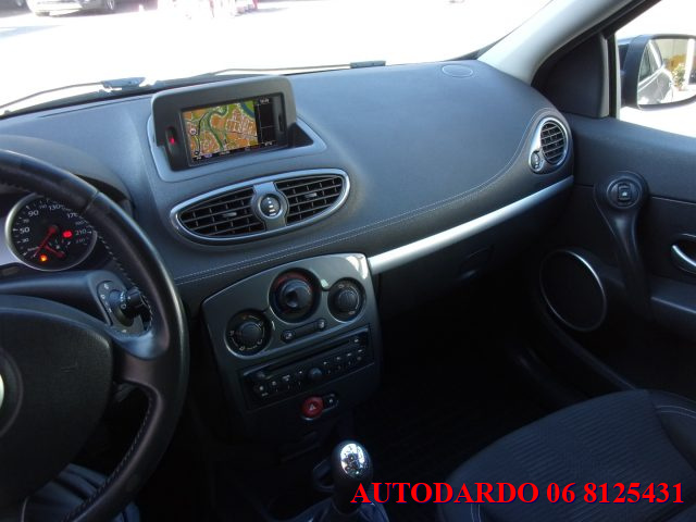RENAULT Clio usata, con Specchietti laterali elettrici