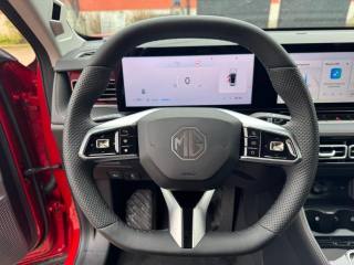 MG HS usata, con Boardcomputer