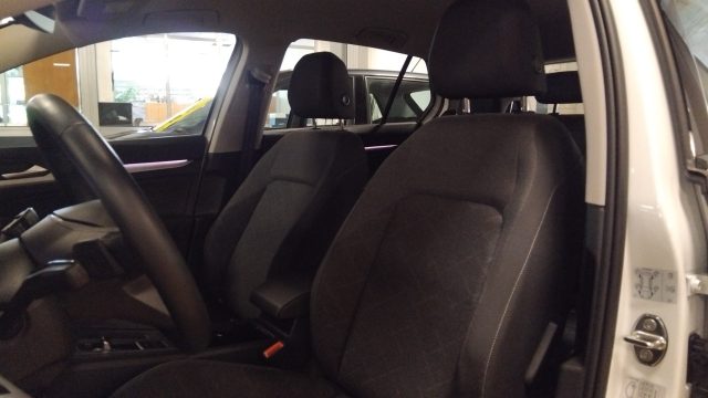 VOLKSWAGEN Golf usata, con Bracciolo