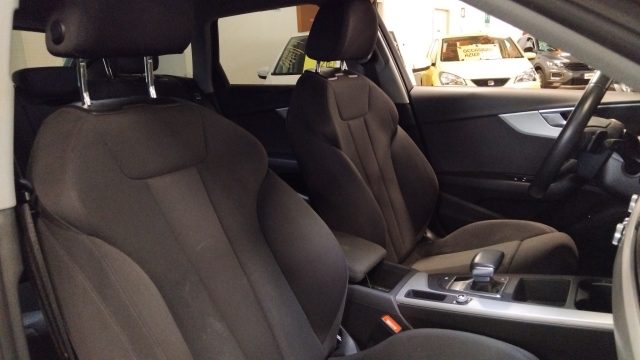 AUDI A4 usata, con Fari LED
