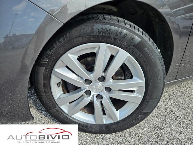 PEUGEOT 308 usata, con Park Distance Control