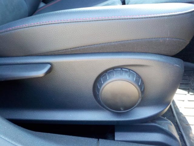 MERCEDES-BENZ CLA 200 usata, con Sistema di navigazione