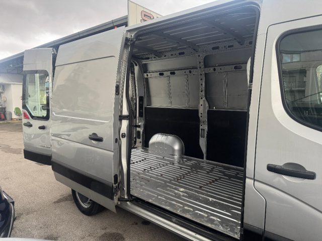 RENAULT Master usata 7