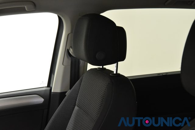 VOLKSWAGEN Touran usata, con ESP