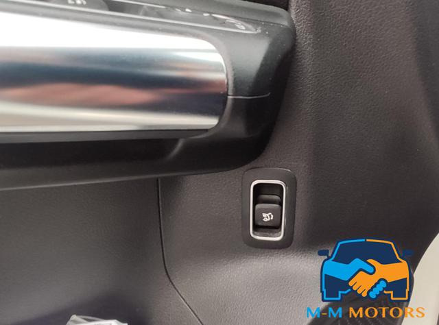 MERCEDES-BENZ GLA 200 usata, con Specchietti laterali elettrici