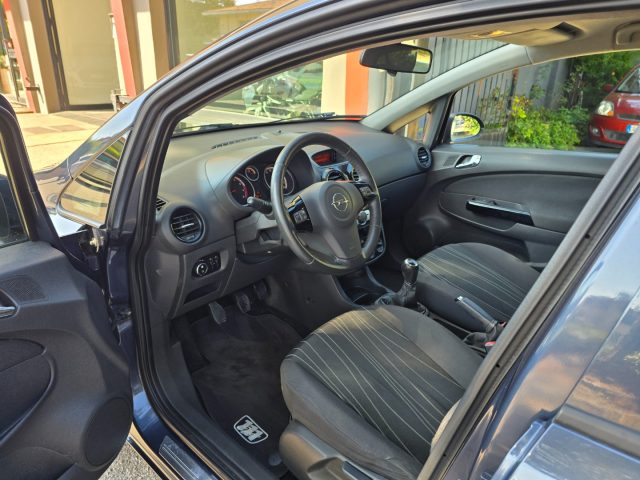 OPEL Corsa usata, con Airbag laterali