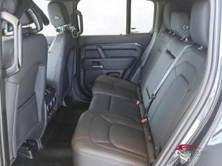 LAND ROVER Defender usata 7